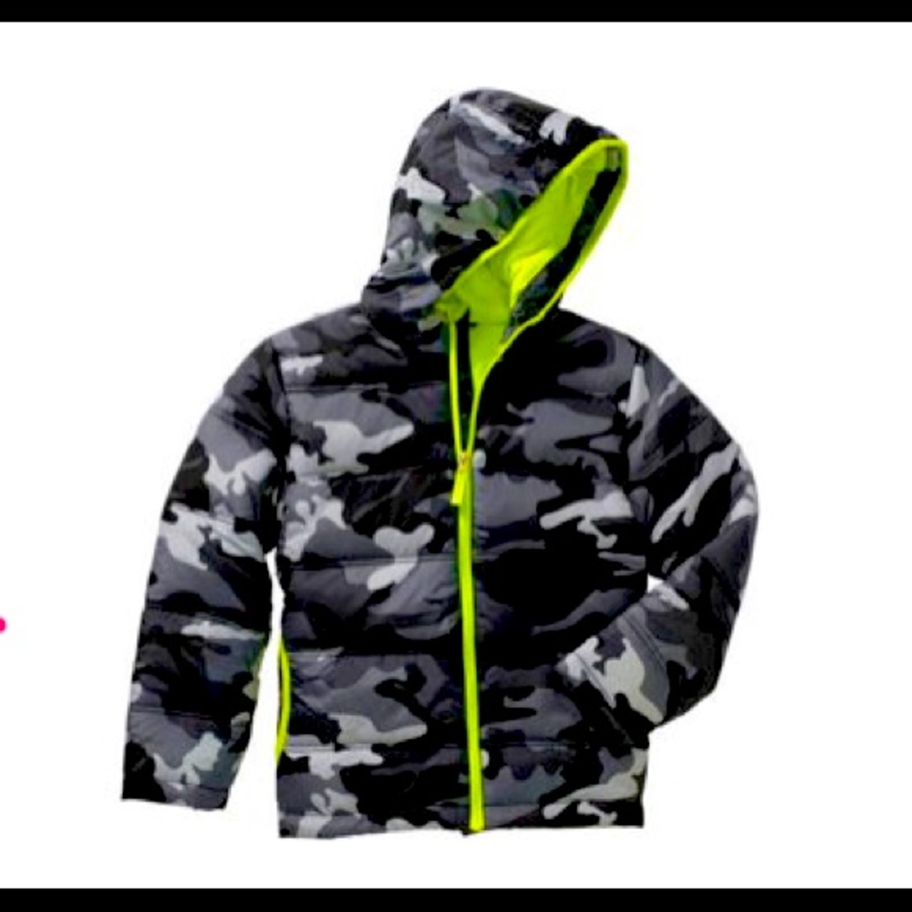 Get Ready for winter Gray Camo jacket new highlight yellow inside